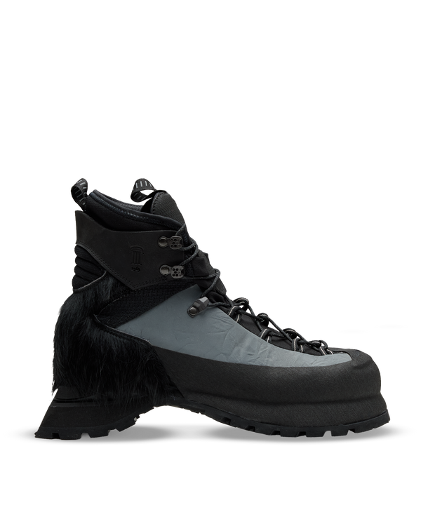 CARBONAZ BLACK FUR