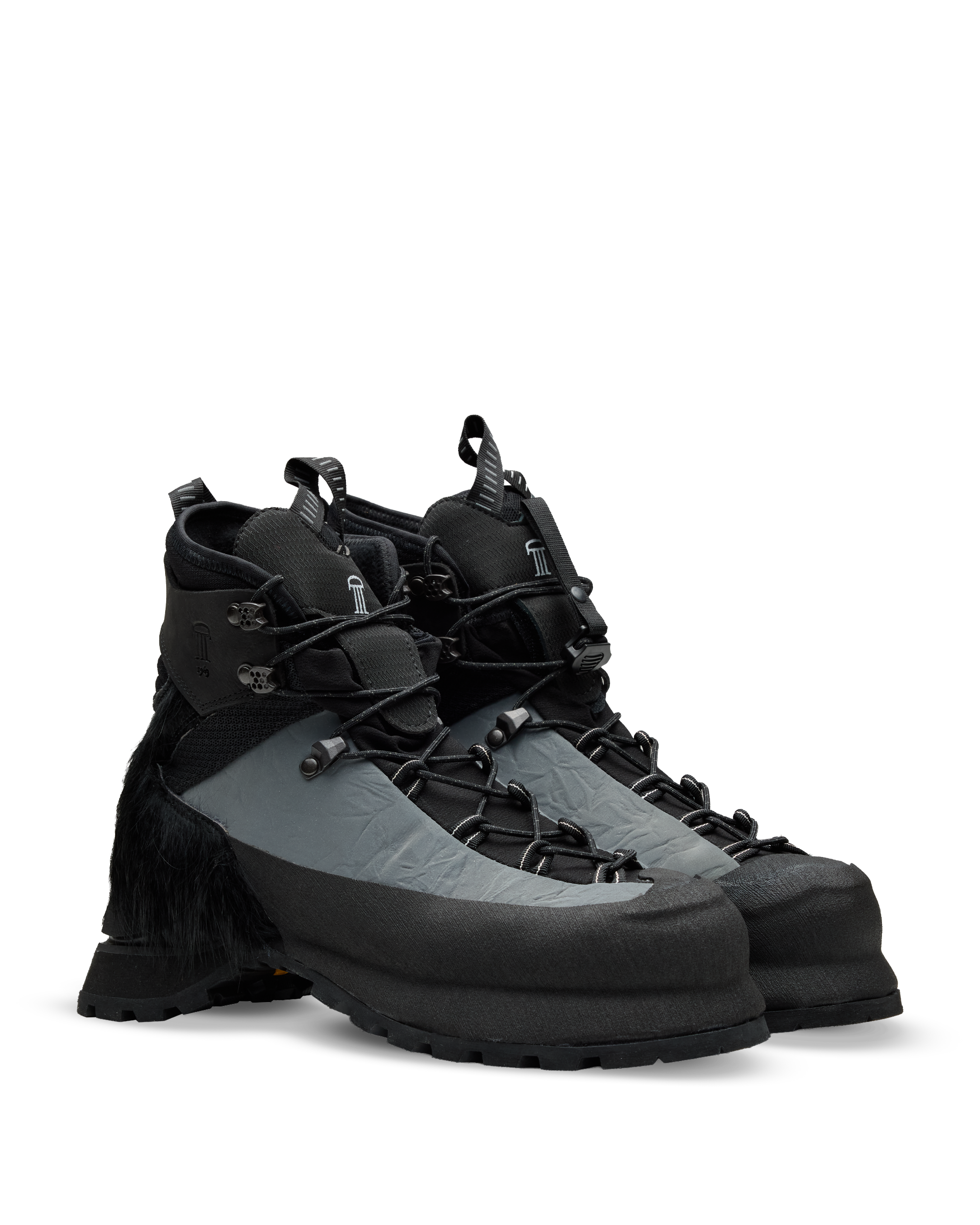 CARBONAZ BLACK FUR